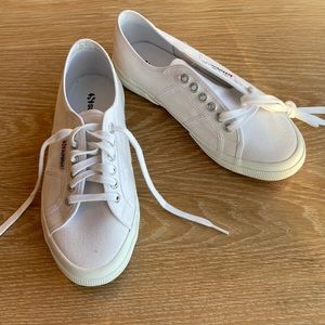 NWOT Superga Unisex 2750 Cory white classic sneaker size 40M (9 women’s)